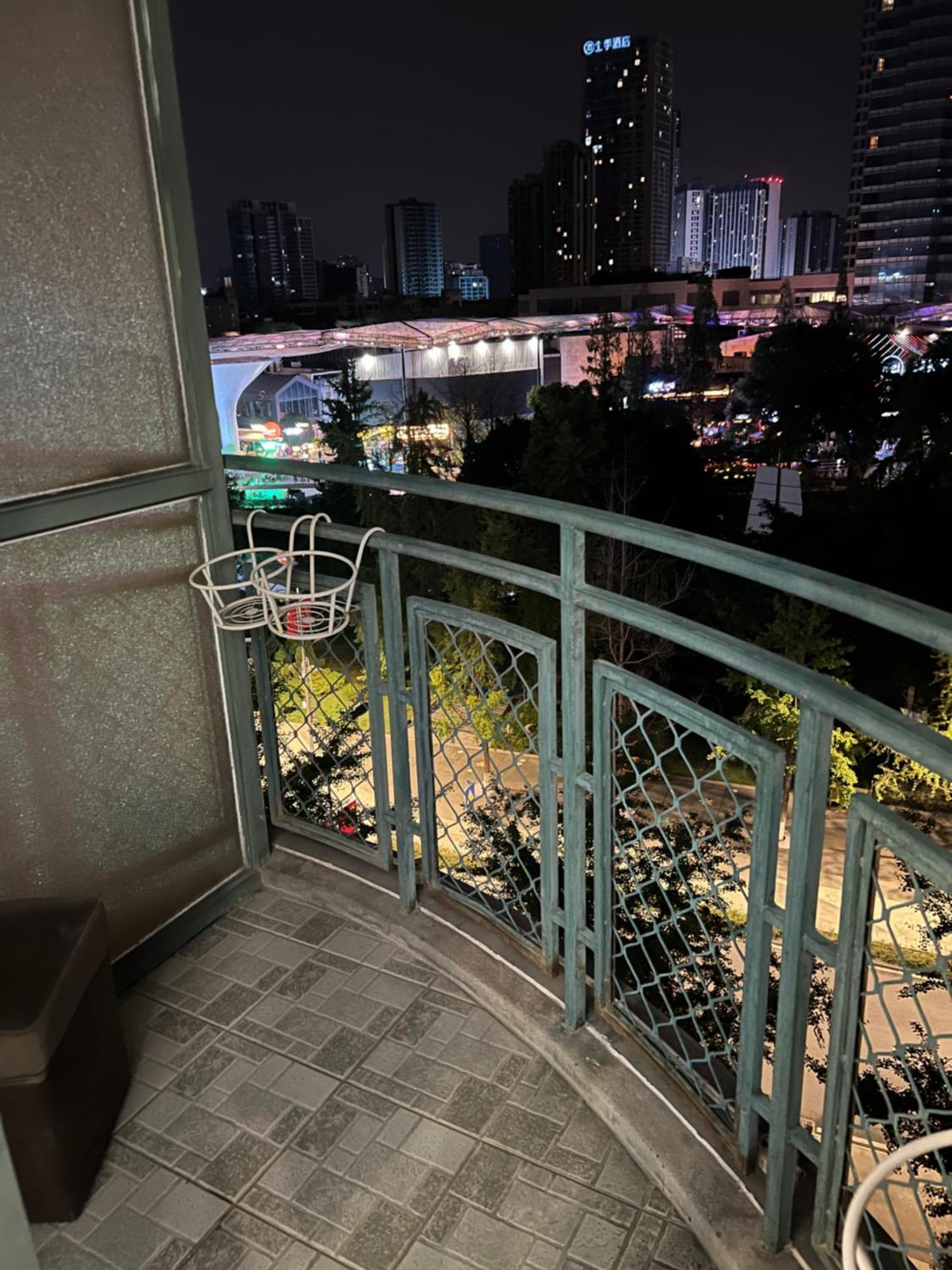 Moonlight Hotel Chengdu Buitenkant foto
