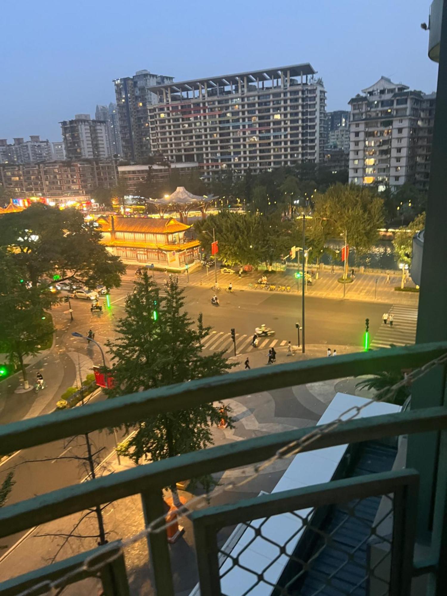 Moonlight Hotel Chengdu Buitenkant foto